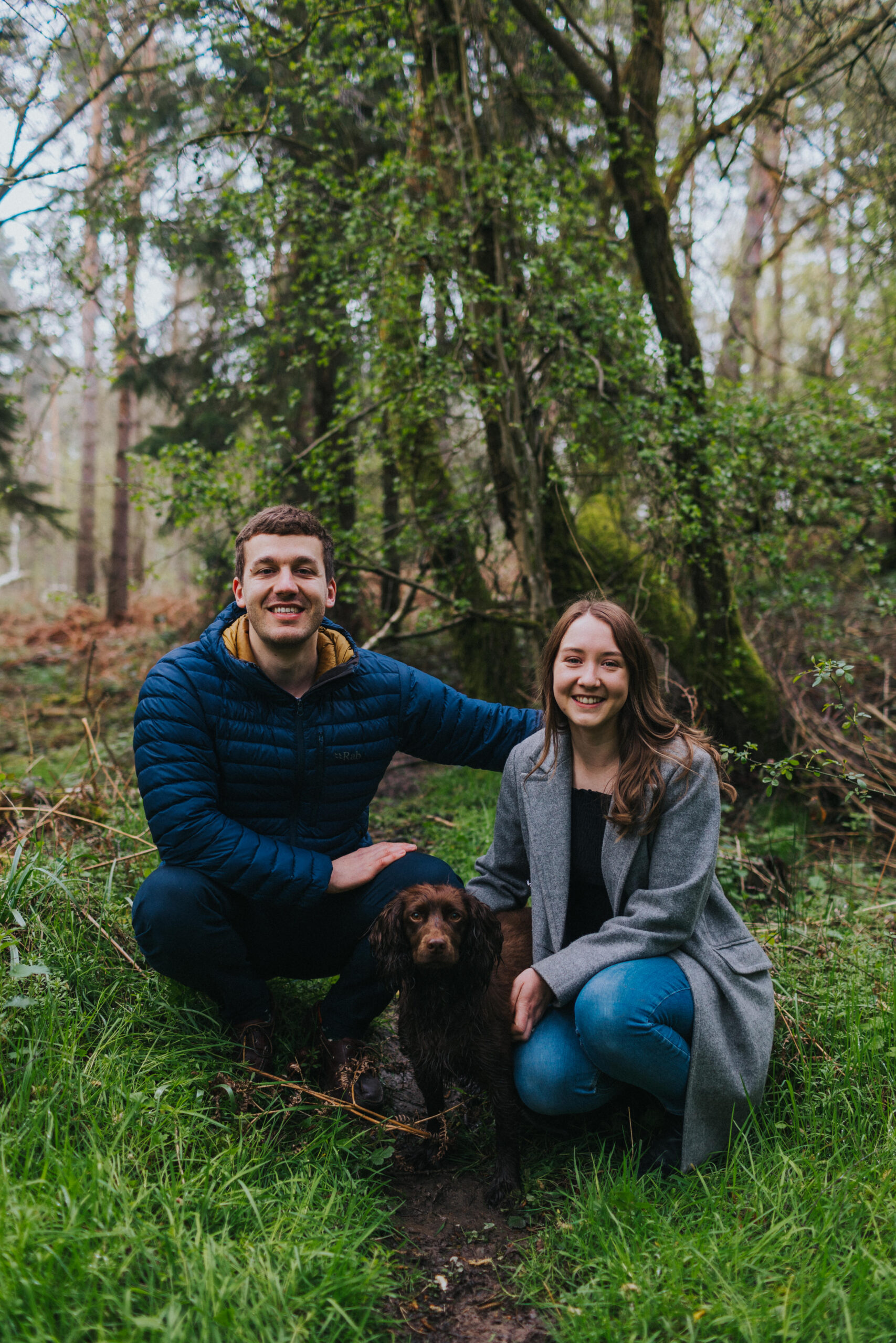 Relaxed engagement photography with Alice and Tom