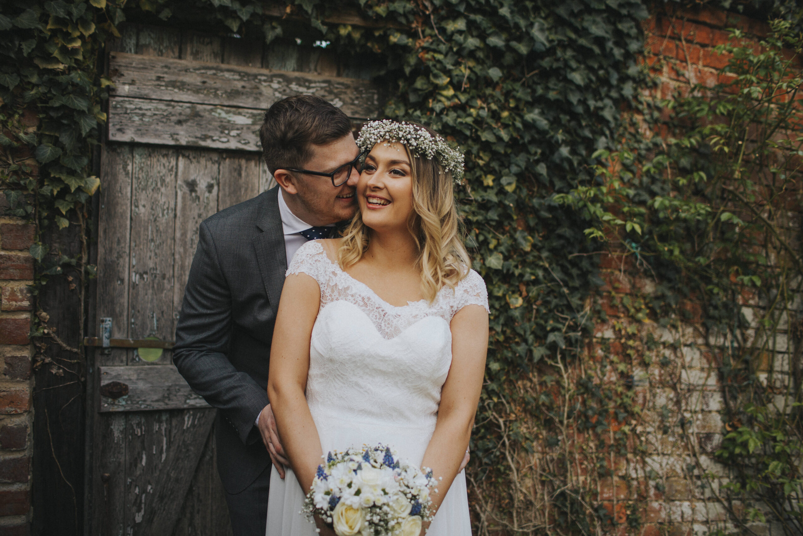 Intimate moments in a springtime celebration at Dodmoor House